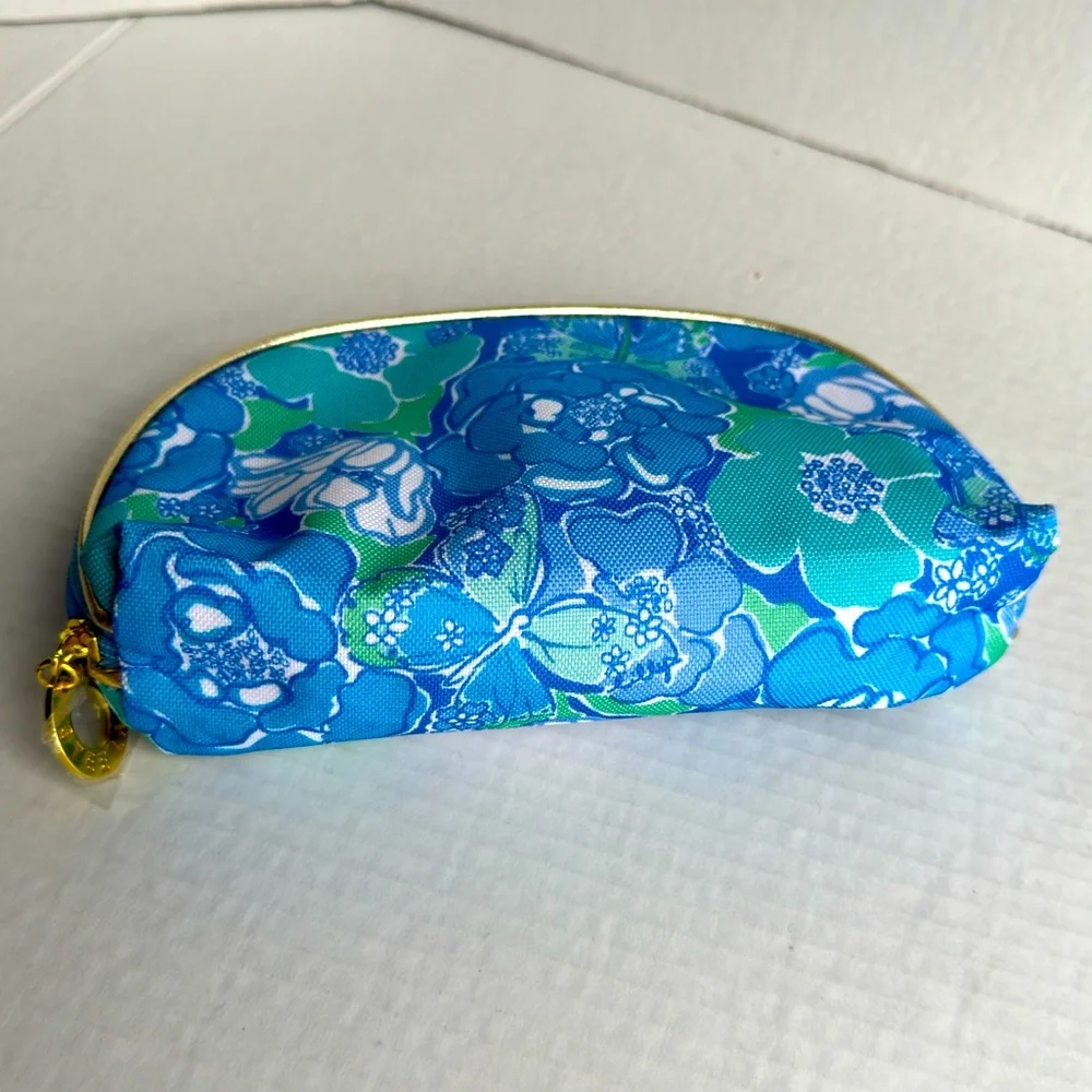 Lilly Pulitzer / Stee Lauder Blue and Green Floral Cosmetic Bag